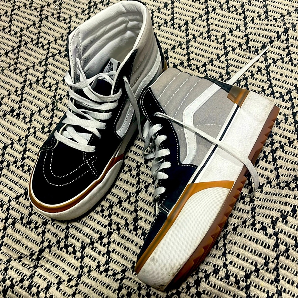 Women’s platform vans